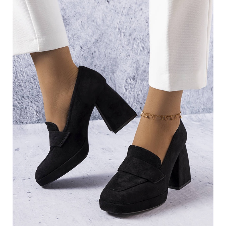 Vinceza Svarta höga klackar från Vincez 1