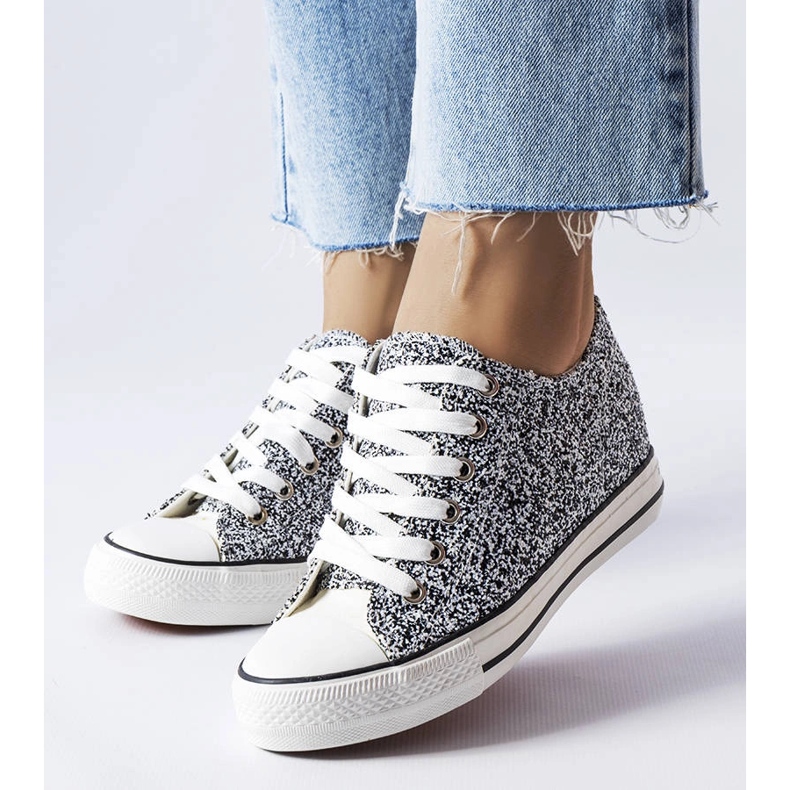 Svarta low wedge sneakers från Garceau vit 1