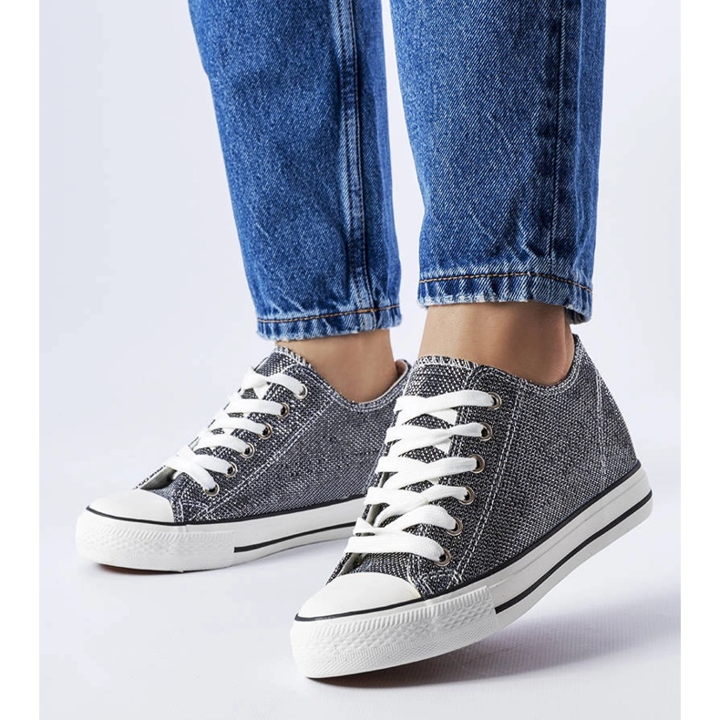 Svarta wedge sneakers i brokad från Kreta 1