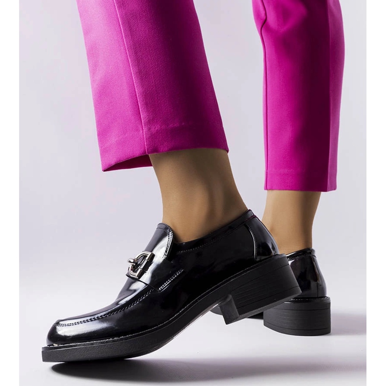 Charline svarta loafers i patent 1