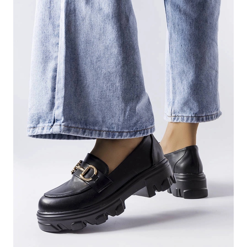 Svarta brogues med spänne från Mason 1