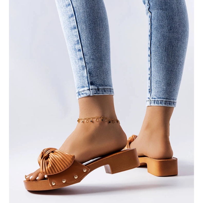 Rochefort bruna reglage med låg klack 2