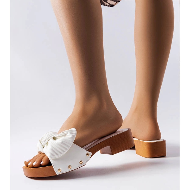 Rochefort vita lågklackade reglage 1