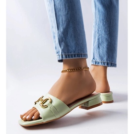 Grön kedja högklackade sandaler från Chabot 1