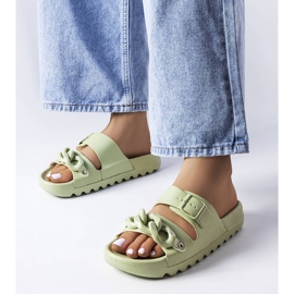 Gröna gummiflip flops 1