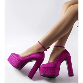Rosa glitterpumps från Bellamy 1