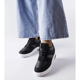 CinqMars svarta wedge sneakers 1