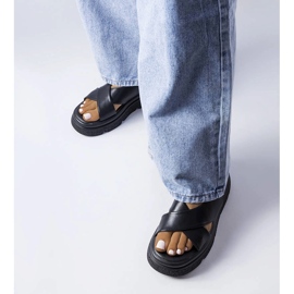 Svarta platåsandaler från Oakway 1