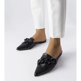 Svarta eleganta sandaler med kedja från Patenaude 1