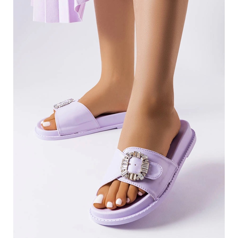 Lila reglage dekorerade med Griegsvei zirkoner violett 1