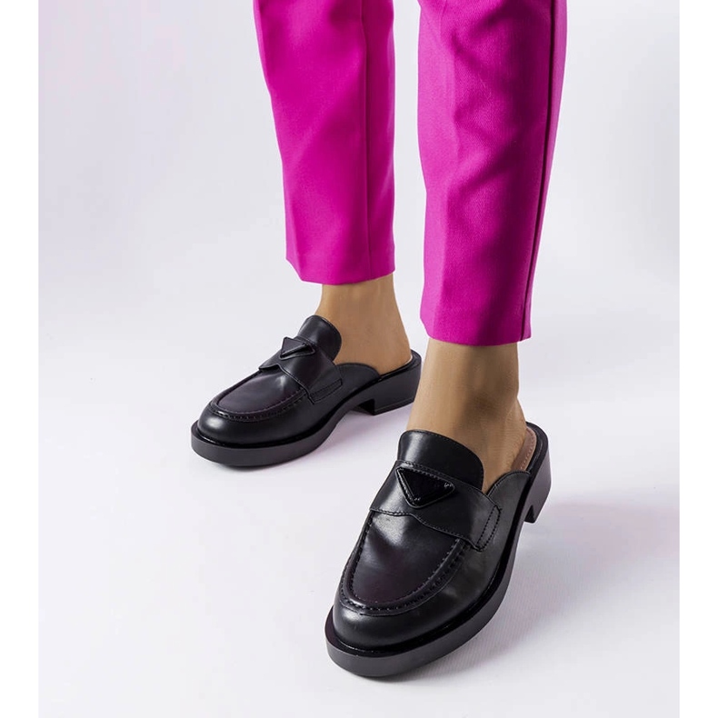 Svarta rutschkanor med inbyggd tå från Berkshire 1