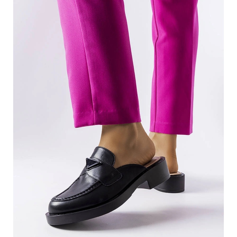 Svarta rutschkanor med inbyggd tå från Berkshire 2