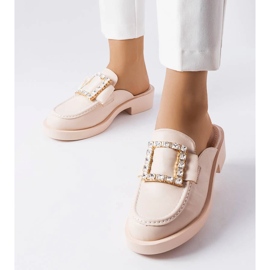 Beige rutschkanor med inbyggd tå från Columbus 1