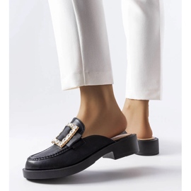 Svarta flipflops med inbyggd tå från Columbus 1