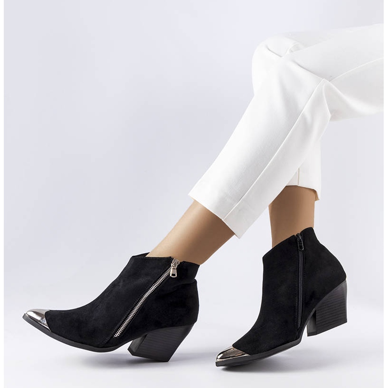 Svarta cowboystövlar i metalltå från Vergne 1