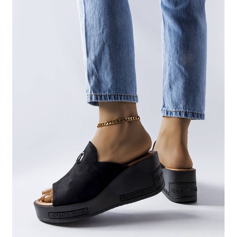 BM Vincez svarta sandaler med hög kil 1