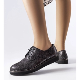 Svarta glittriga brokadskor från Cemetery 1