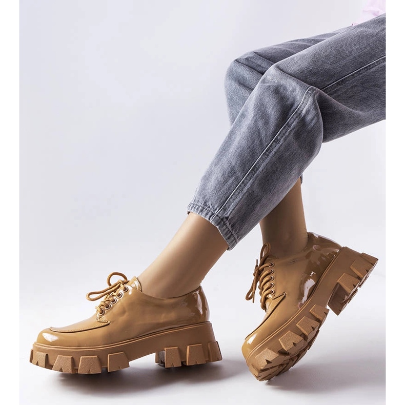 Beccadelli bruna lackskor 1