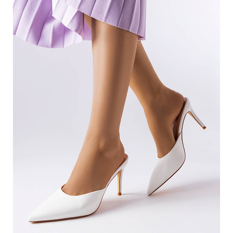 Drainer vita stilettklackar 1