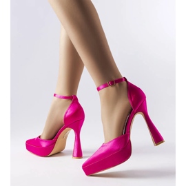 Fuchsia högklackade pumps från Lowell rosa 1