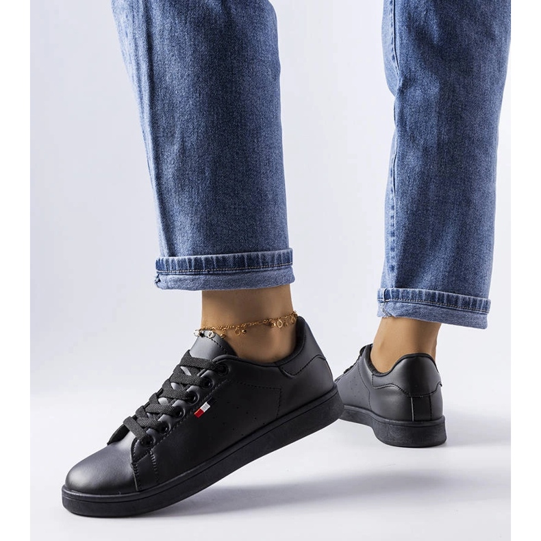 Mothé svarta eko-läder sneakers 1