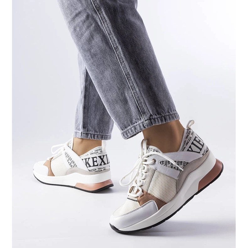 Venezia Vita och rosa sneakers från Vincez 1