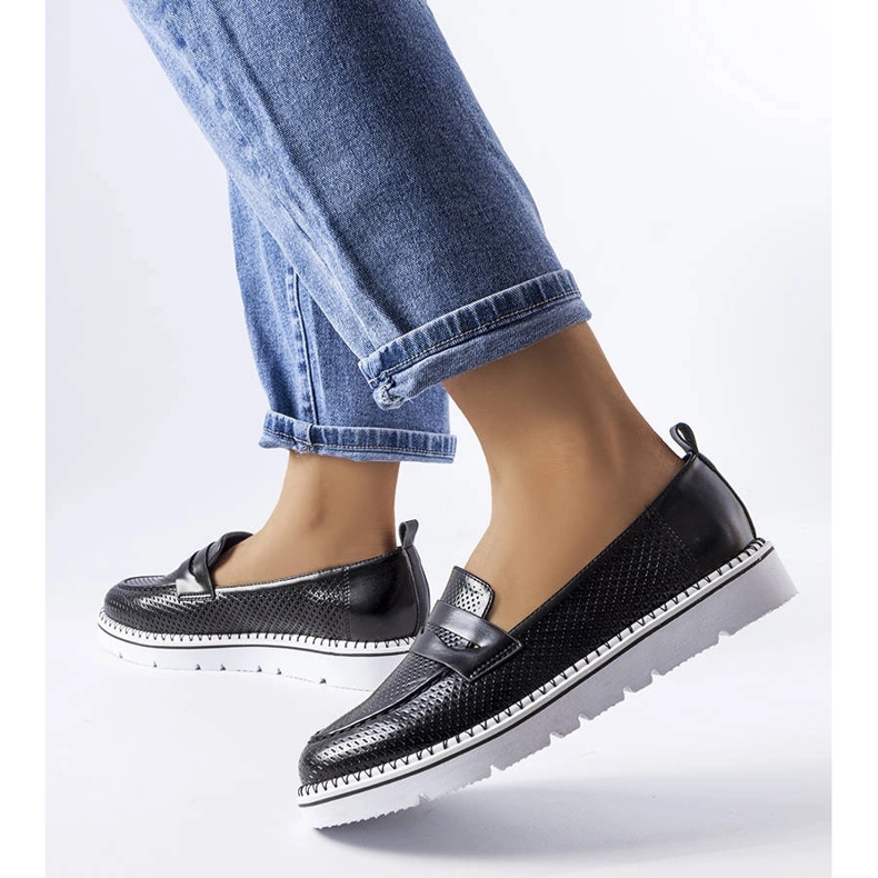 Svarta perforerade brogues från Bloomsburg 1