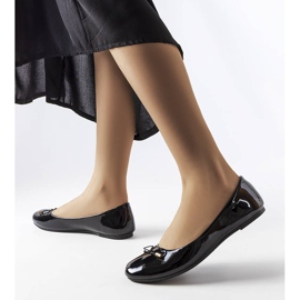Lakewood svarta patentballerinor 1