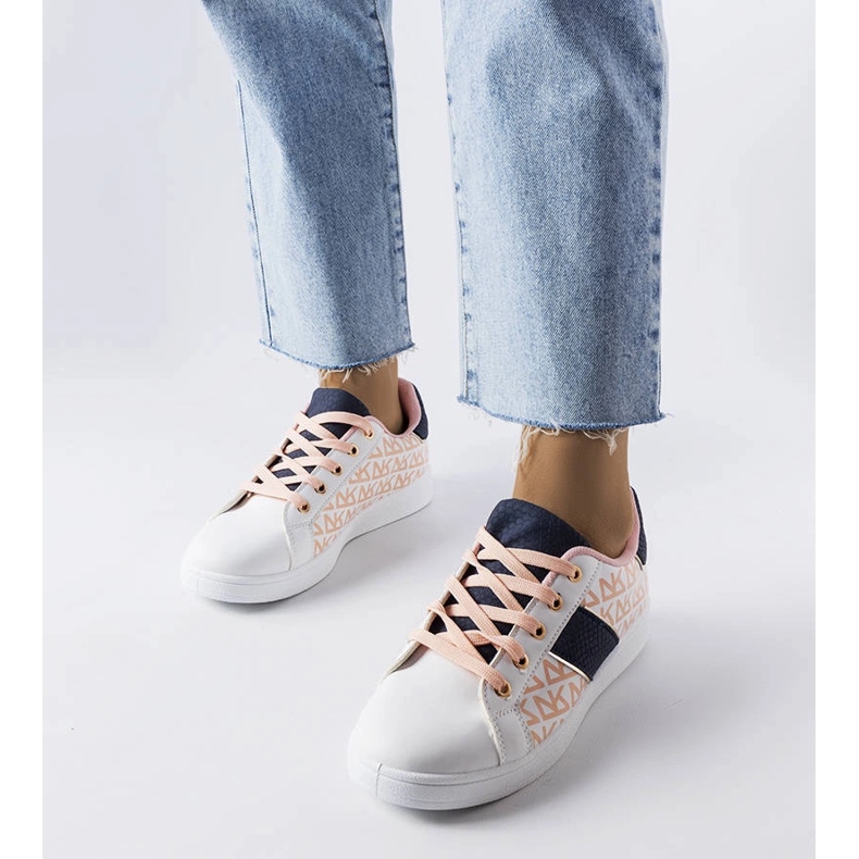 Inna Vita sneakers med färgglada inlägg från Kessla 1