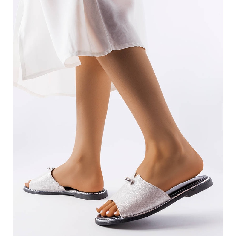 Evento Silver metallic sandaler med pärlor från Frederi silver- 2