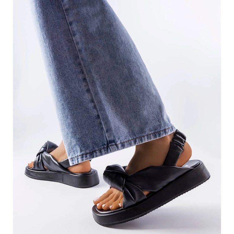 Svarta sandaler från Clarice 2