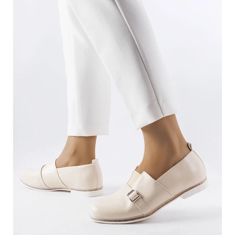 Beiga brogues med innersula i läder från Felosa beige 1