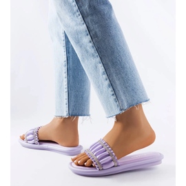 Lila sandaler med cubic zirconias från Anapor violett 2