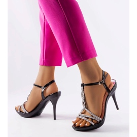 Angélil svarta strass sandaler med stilettklack 1