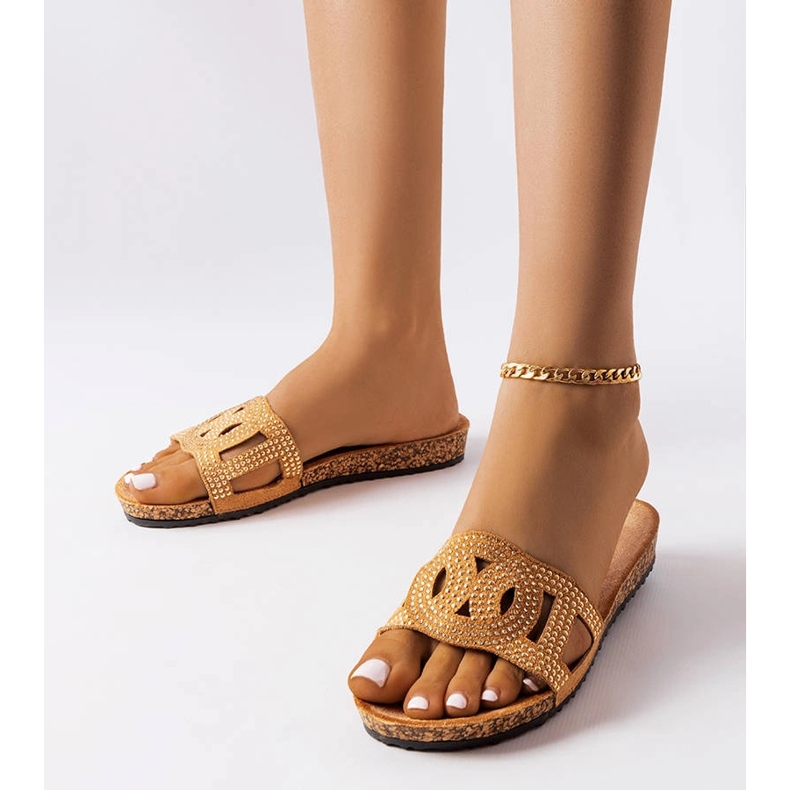 Beige rutschbanor dekorerade med Lagacé-strålar 1