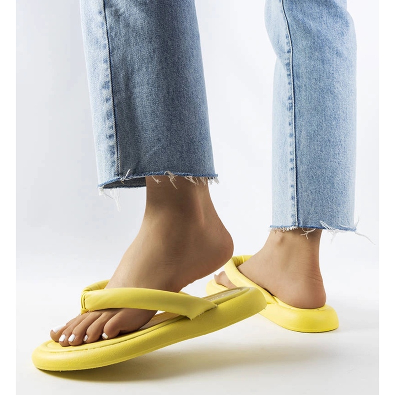 Smithfield gula chunky flip-flops 2