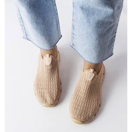 Beiga sport slip-on sneakers från Obenor beige 1