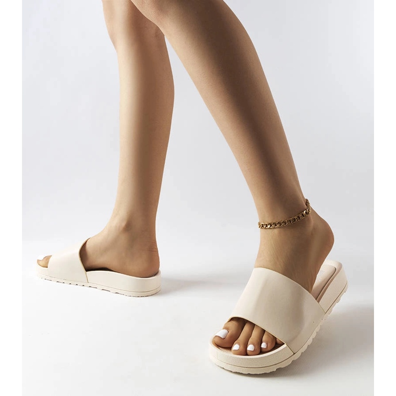 Beiga gummirutschbanor från Sabourin beige 2