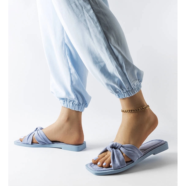 Pride blå tofflor i ekomocka 2