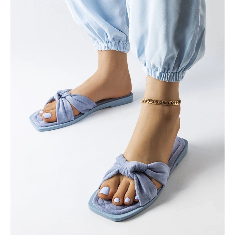 Pride blå tofflor i ekomocka 1