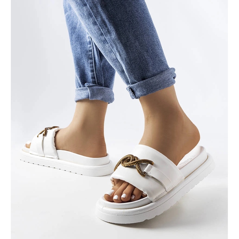 Vita platåsandaler från Frédérique 2