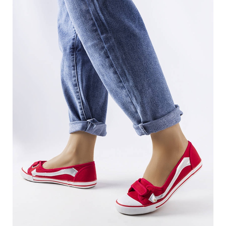 Röda textilsneakers från Winifred 1