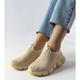 Ljusbeiga sport slip-on sneakers från Obenor beige 1