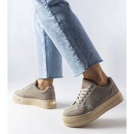 Gråa platåsneakers från Amathymes 2