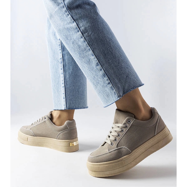 Gråa platåsneakers från Amathymes 2