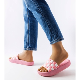 Rosa gummiplattor från Elin 2