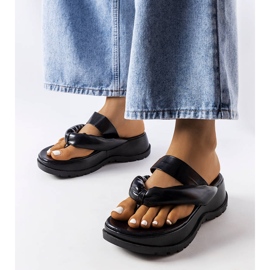 Inna Svarta chunky flip-flops från Lupi 1