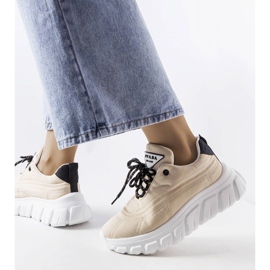 Beiga sneakers från Aisys beige 1