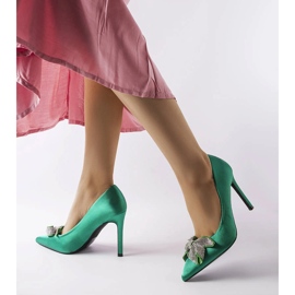 Gröna stift med satinfinish och Mia rosett 2