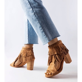 Karamellsandaler från Latimer brun 1